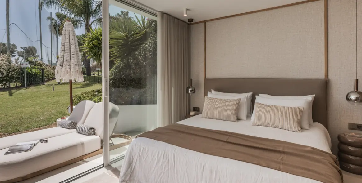 Sale of ground floor apartment in Aloha 6
