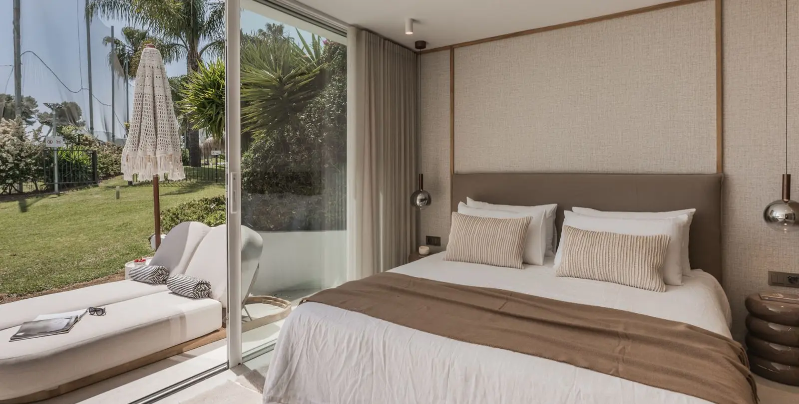 Sale of ground floor apartment in Aloha 6