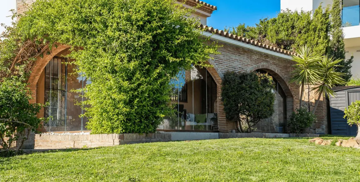 Venta de villa independiente en Estepona 8