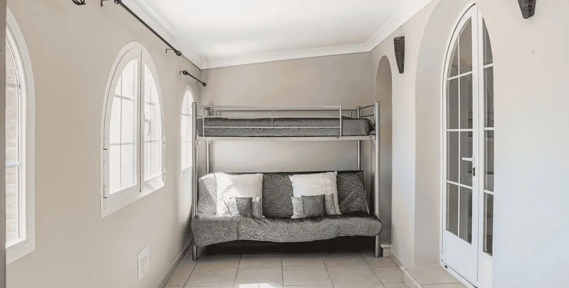 Venta de villa independiente en Estepona 39