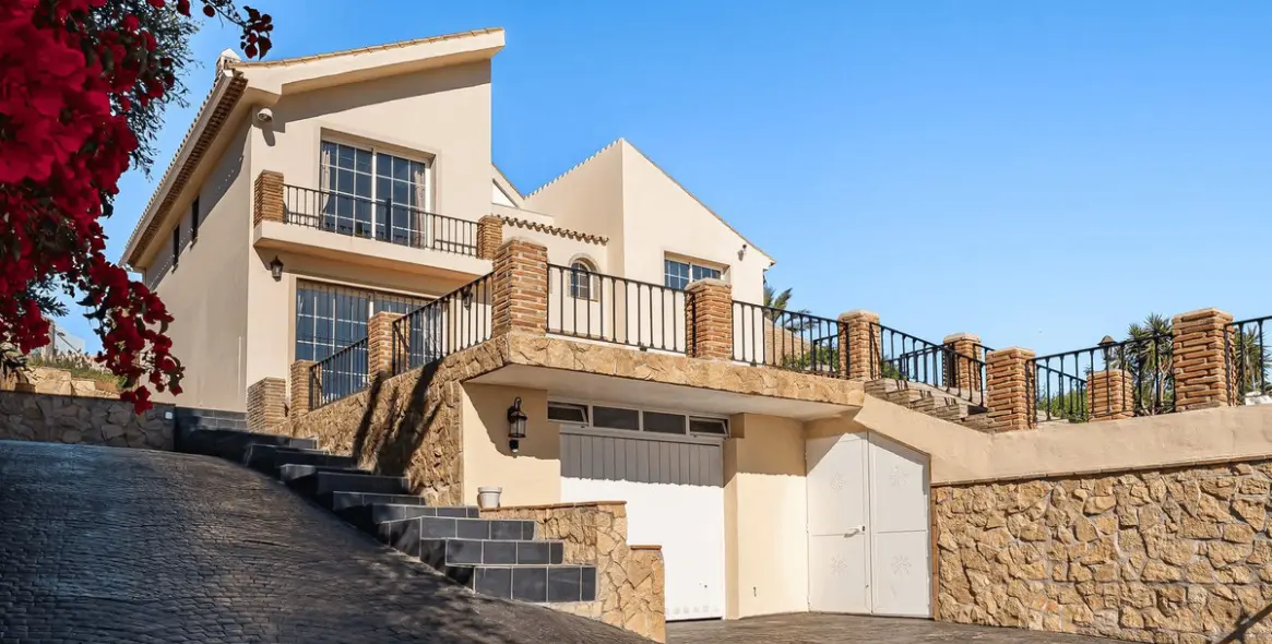 Venta de villa independiente en Estepona 59