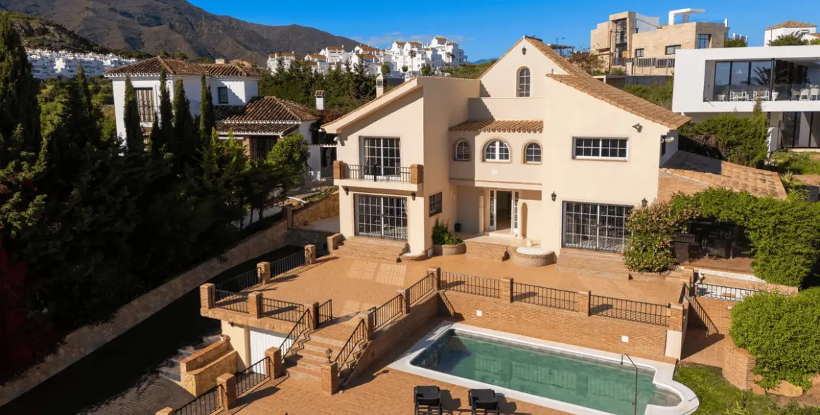 Venta de villa independiente en Estepona 69