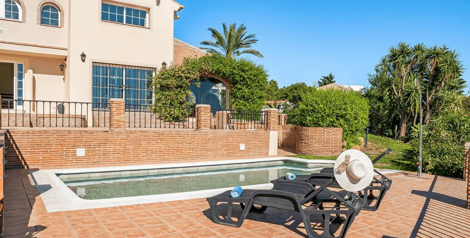 Sale of detached villa in Estepona 7