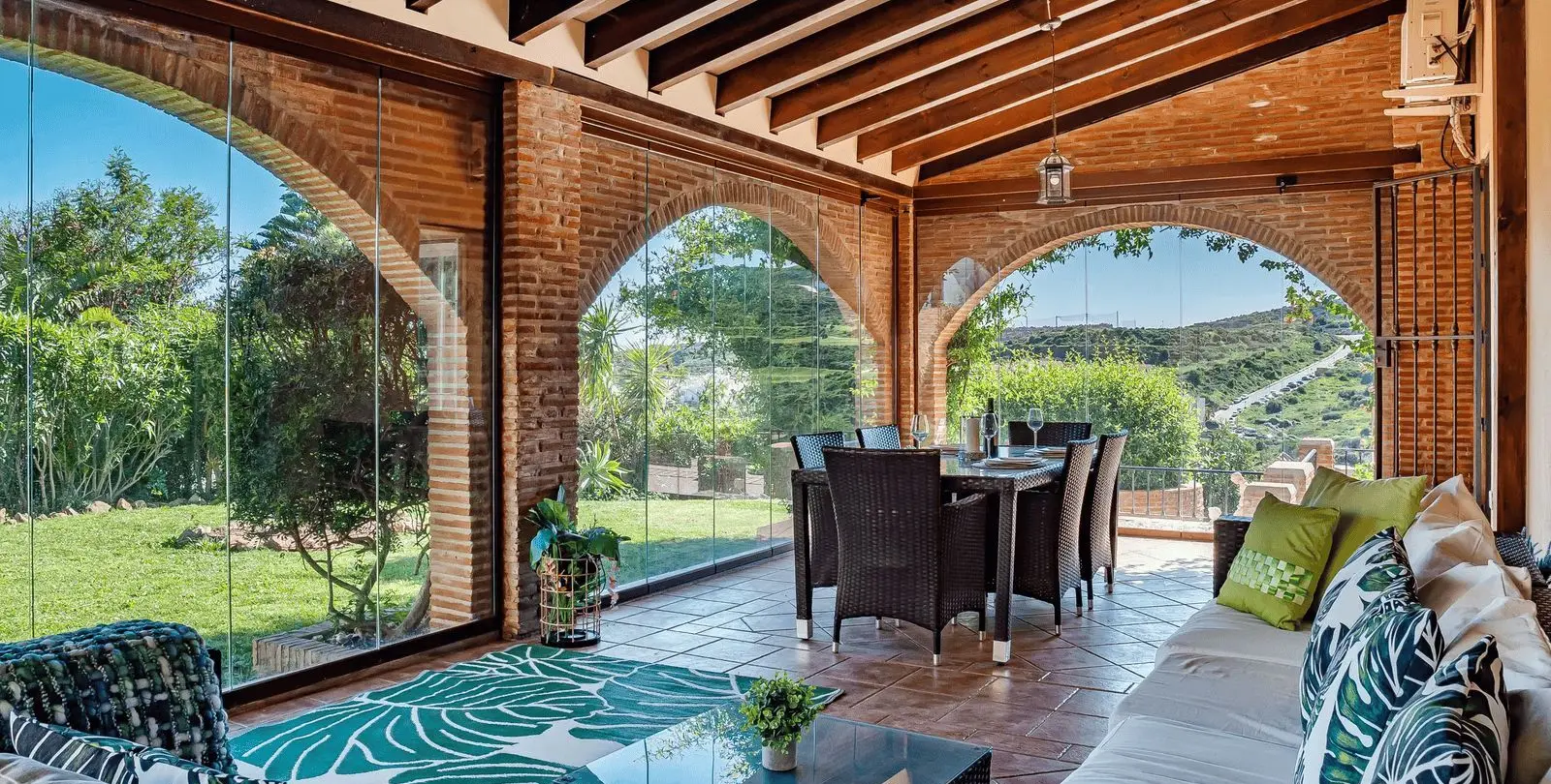 Sale of detached villa in Estepona 20