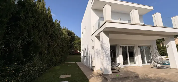 Sale of detached villa in Mijas Costa 1