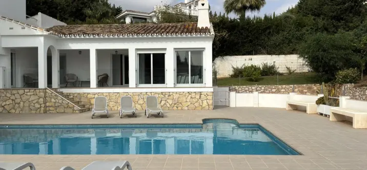 Sale of detached villa in Mijas Costa 2