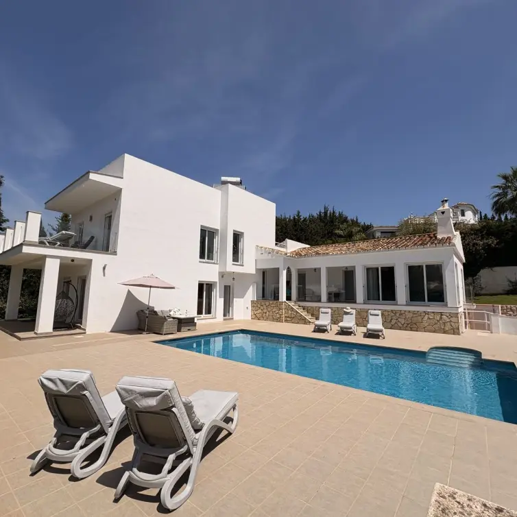 Venta de villa independiente en Mijas Costa