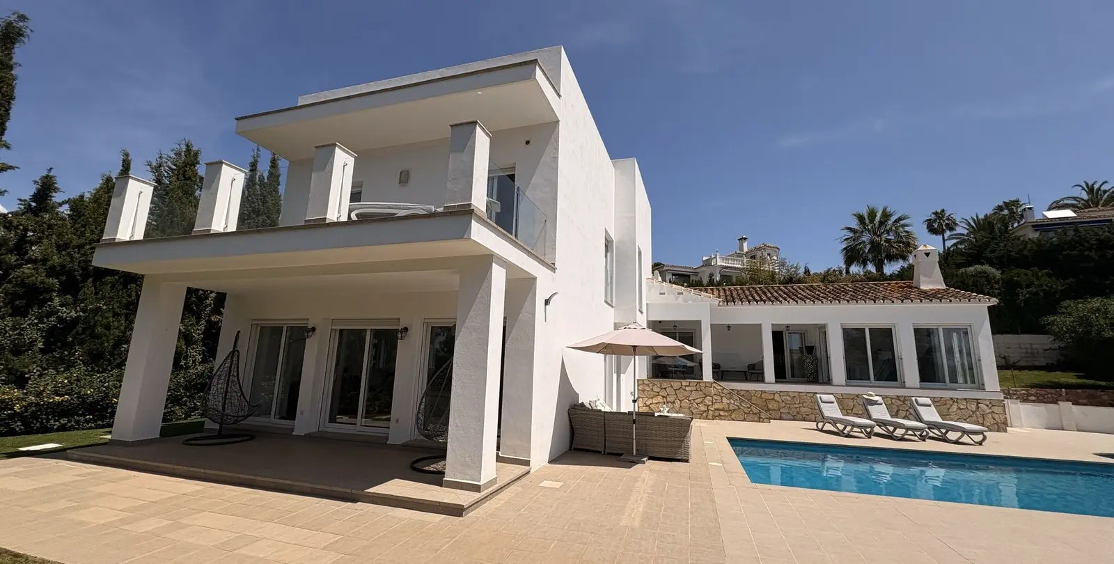 Venta de villa independiente en Mijas Costa 35