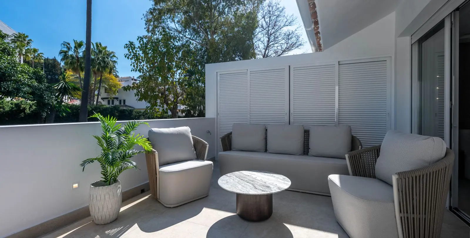 Sale of townhouse in Nueva Andalucía 3