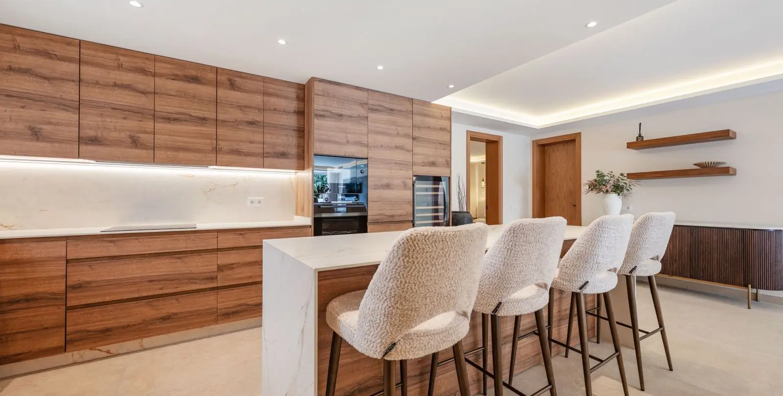 Sale of townhouse in Nueva Andalucía 13