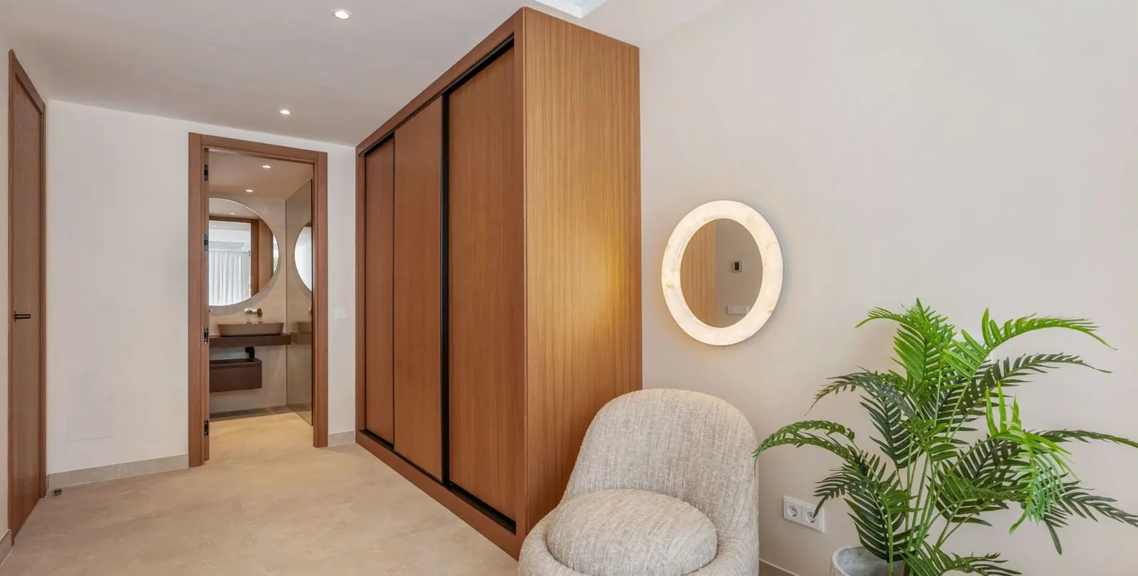 Sale of townhouse in Nueva Andalucía 28