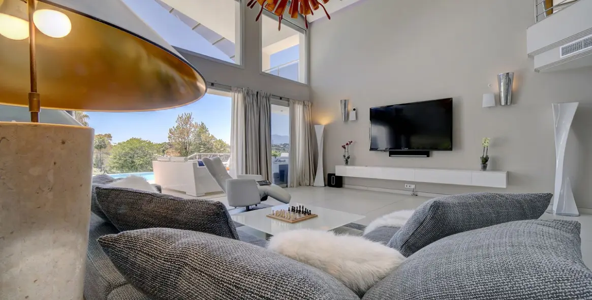 Venta de villa independiente en Nueva Andalucía 94