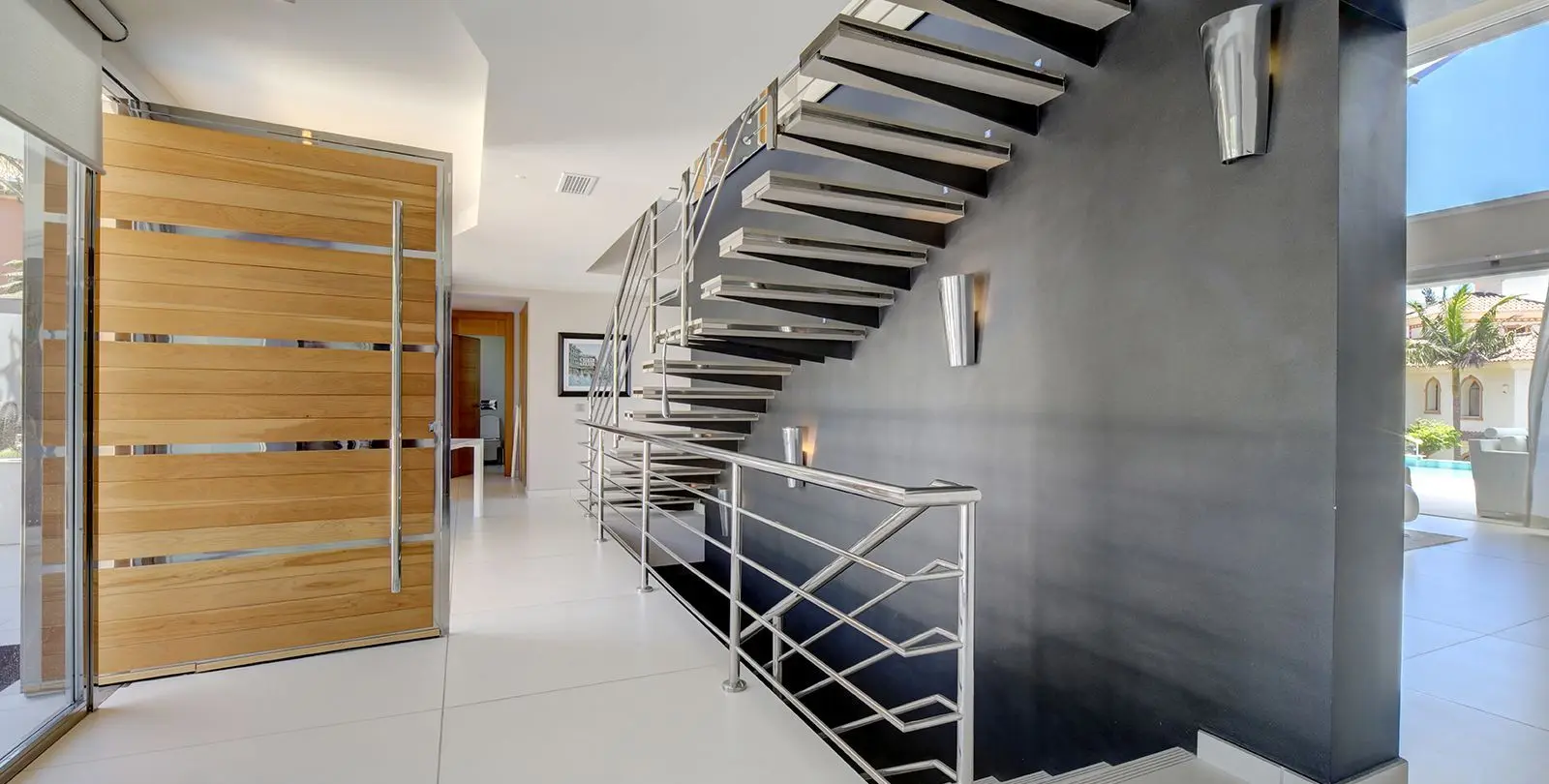 Sale of detached villa in Nueva Andalucía 91