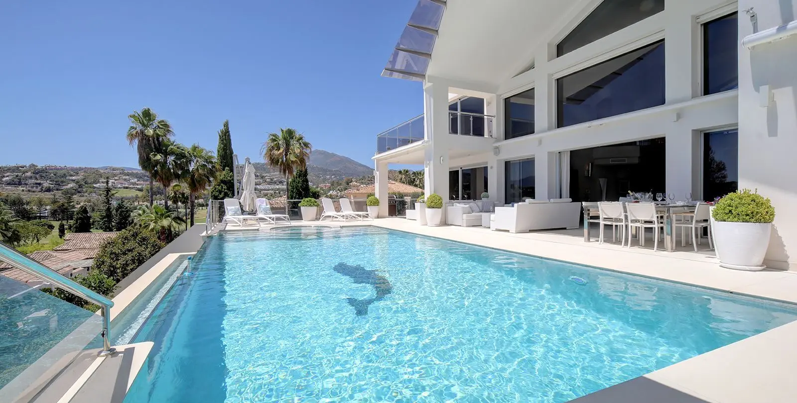 Sale of detached villa in Nueva Andalucía 106