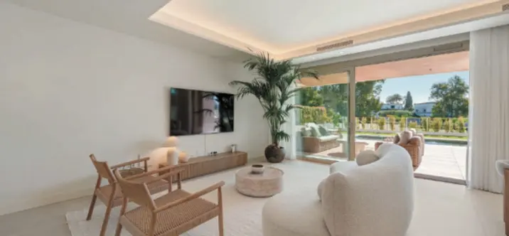 Venta de apartamento en planta baja en The Golden Mile 1