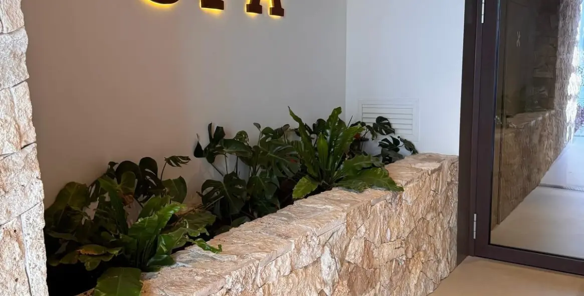 Venta de apartamento en planta baja en The Golden Mile 15