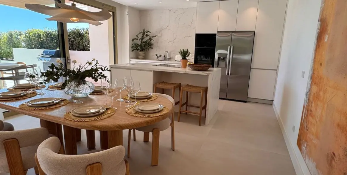 Venta de apartamento en planta baja en The Golden Mile 29