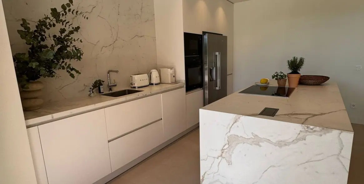 Venta de apartamento en planta baja en The Golden Mile 30