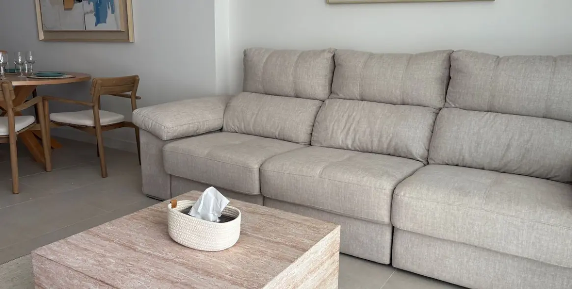 Short-term rent of middle floor apartment in Estepona 10
