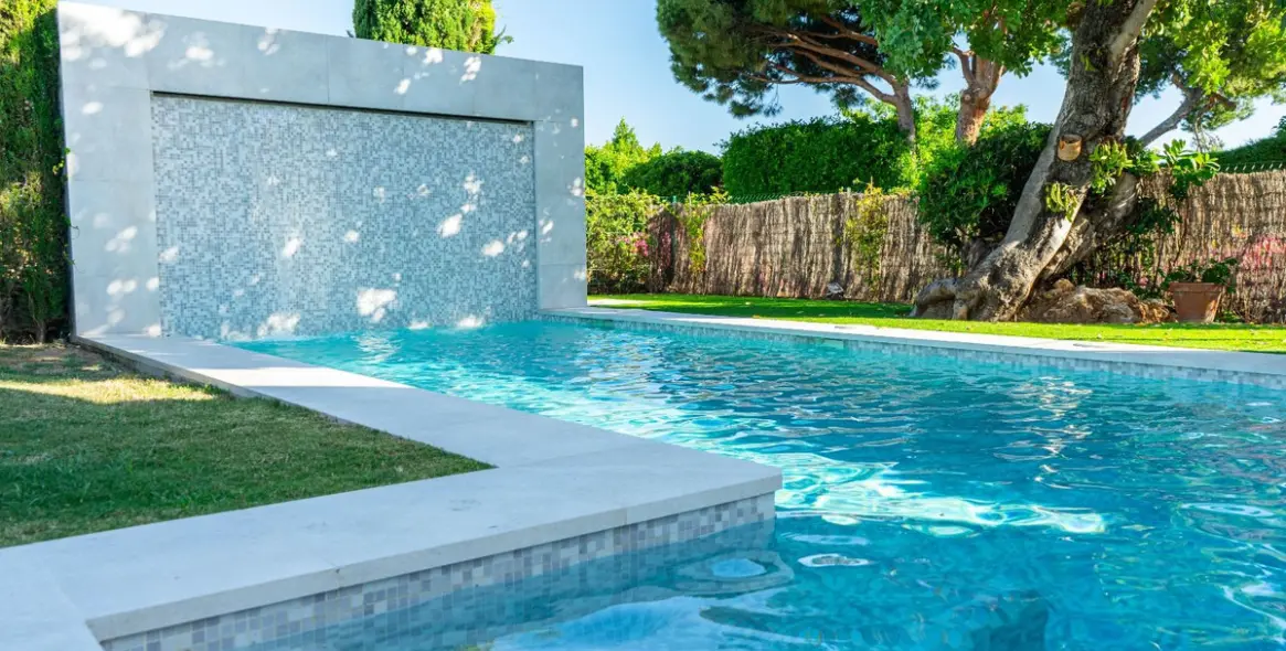 Long-term rent of detached villa in Nueva Andalucía 2