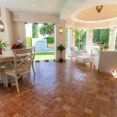 Long-term rent of detached villa in Nueva Andalucía