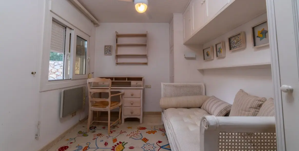Long-term rent of detached villa in Nueva Andalucía 14