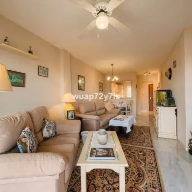 Venta de apartamento en planta media en Calahonda