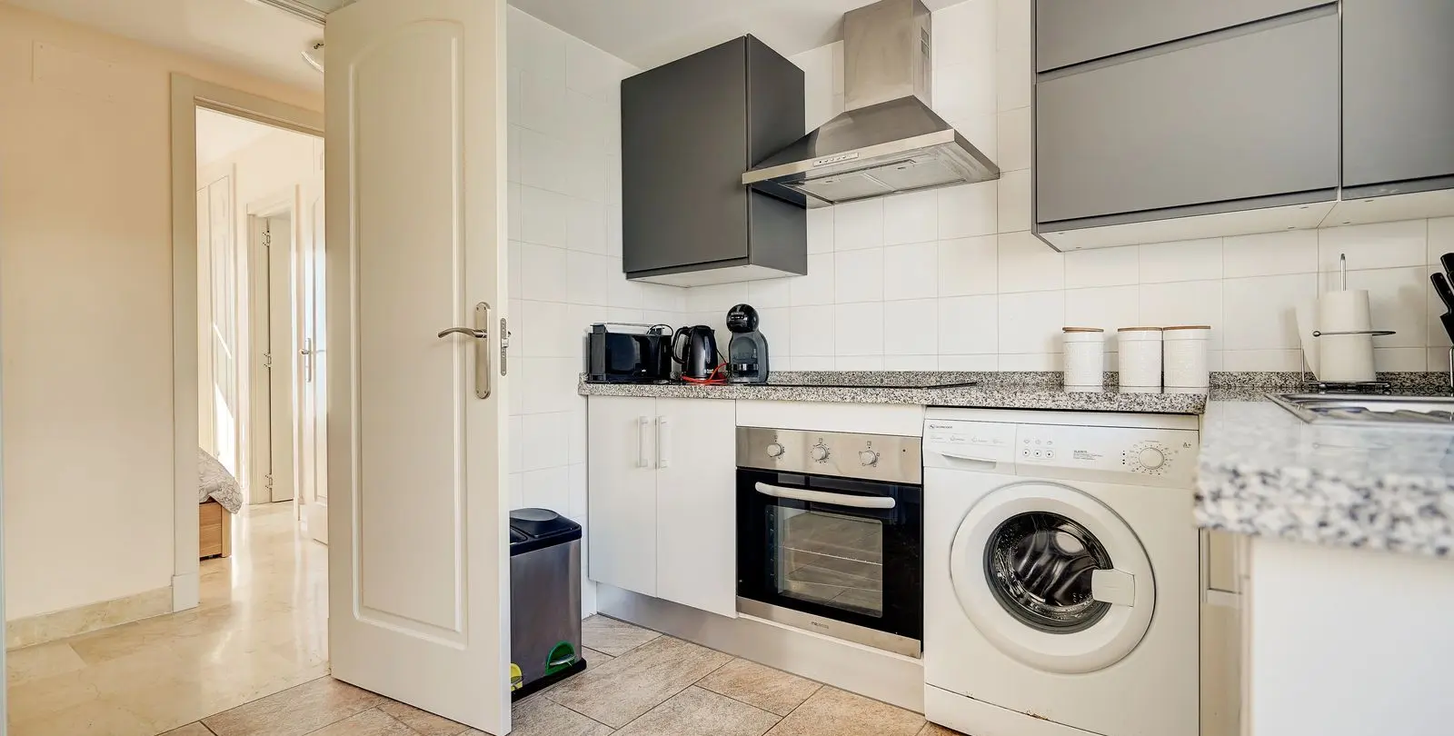 Sale of penthouse in Calahonda 12