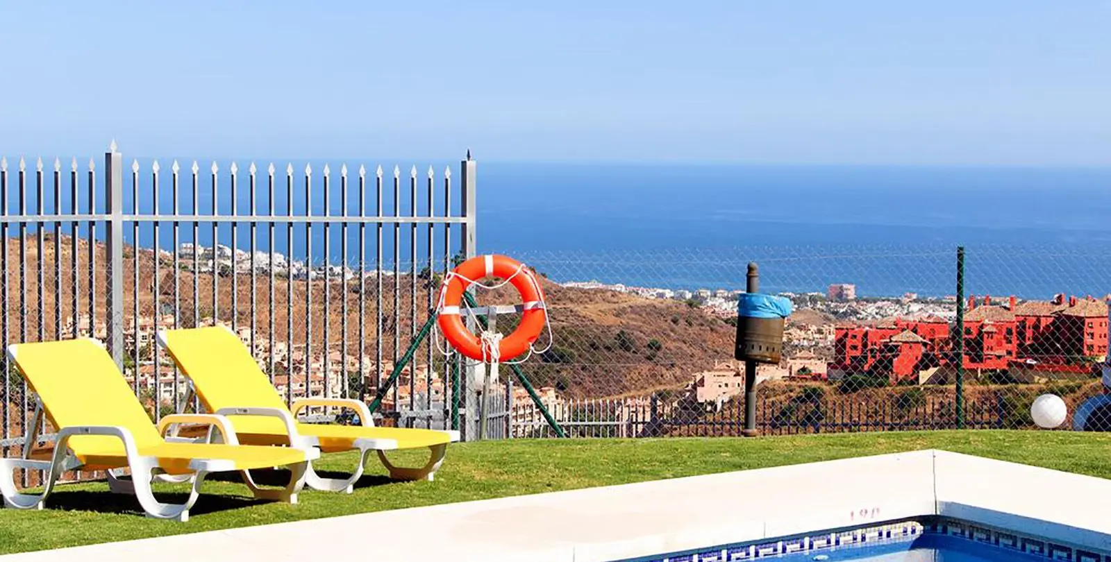 Sale of penthouse in Calahonda 20
