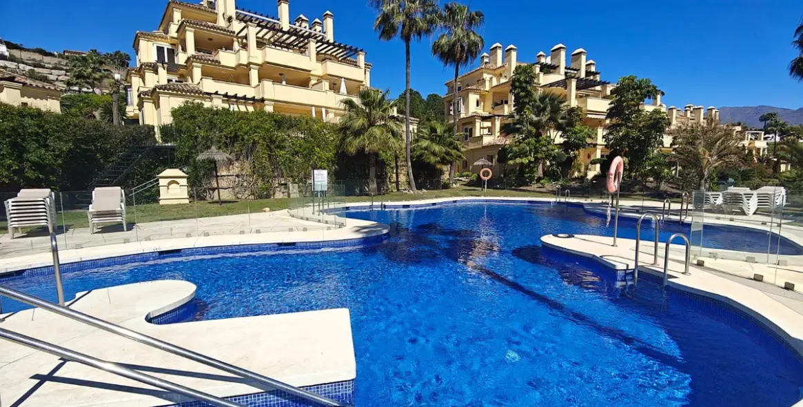 Venta de apartamento en planta baja en Casares 3