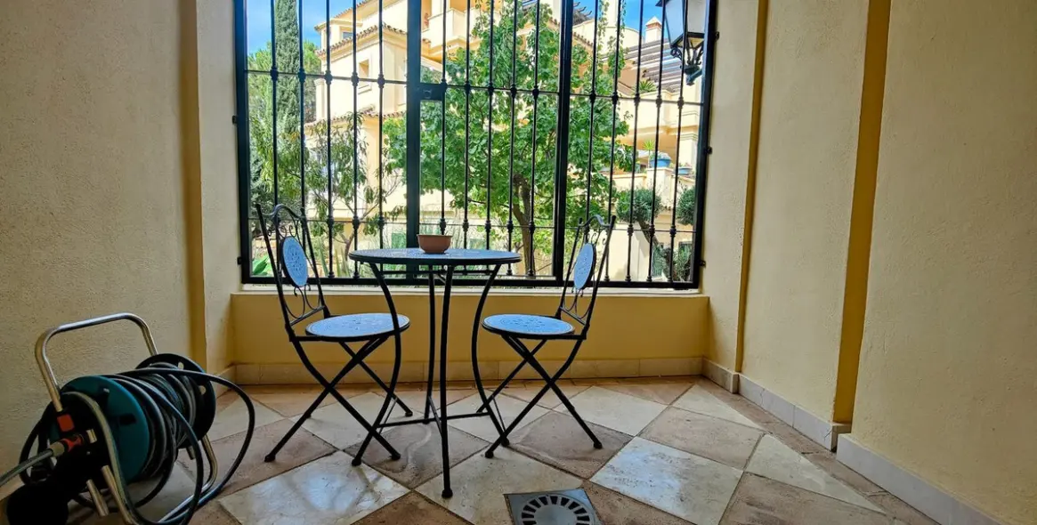 Venta de apartamento en planta baja en Casares 14