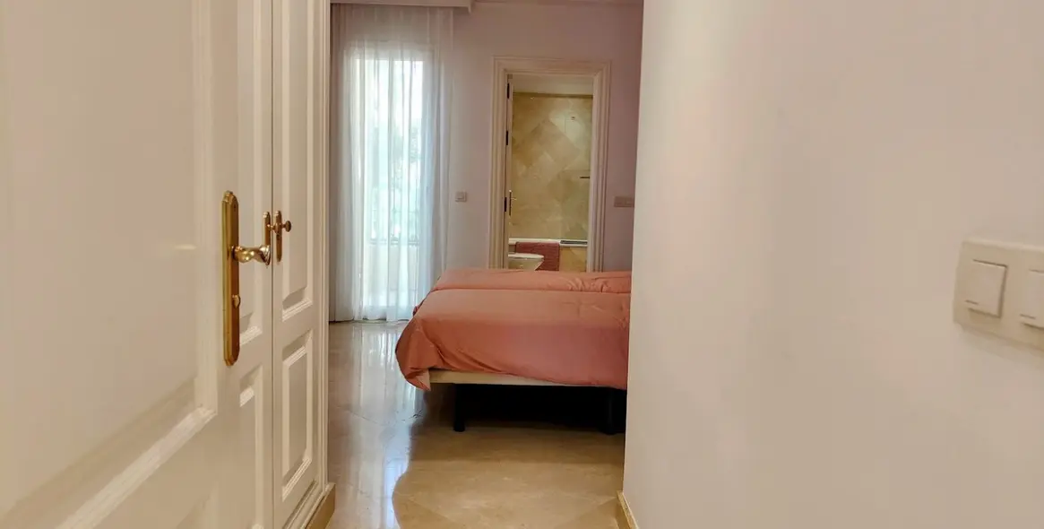 Venta de apartamento en planta baja en Casares 16