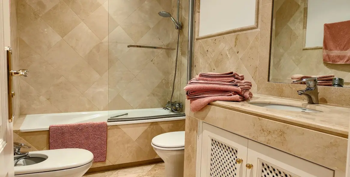 Venta de apartamento en planta baja en Casares 18