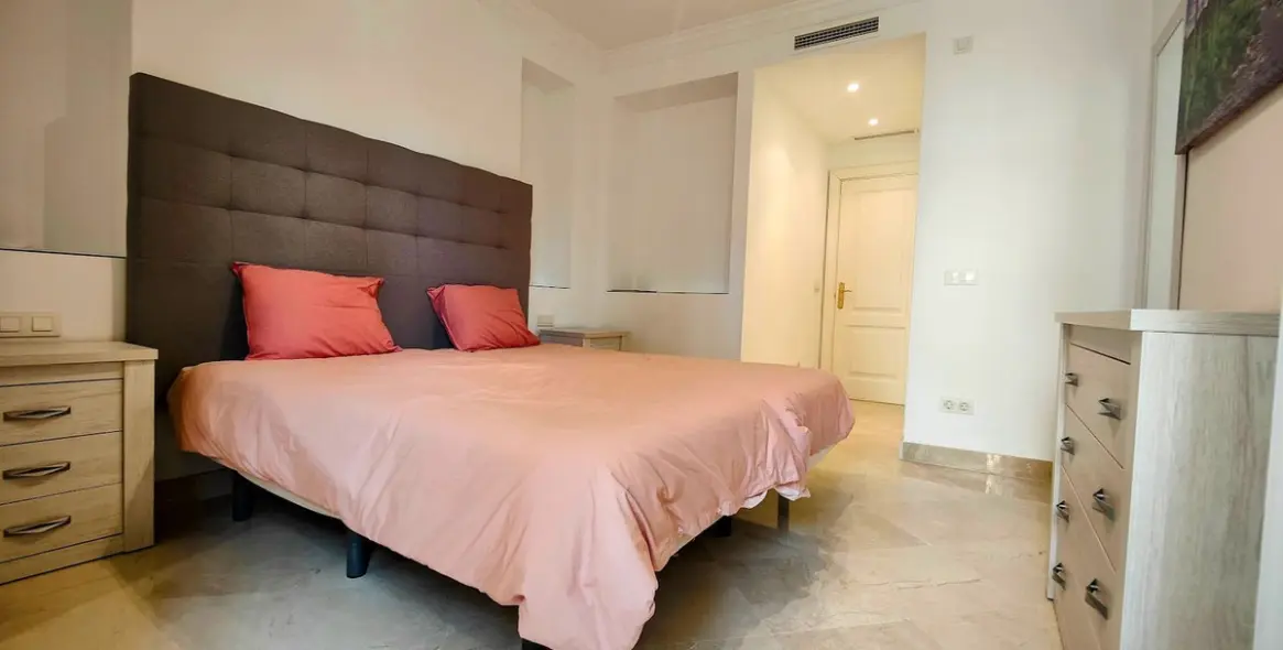 Venta de apartamento en planta baja en Casares 21