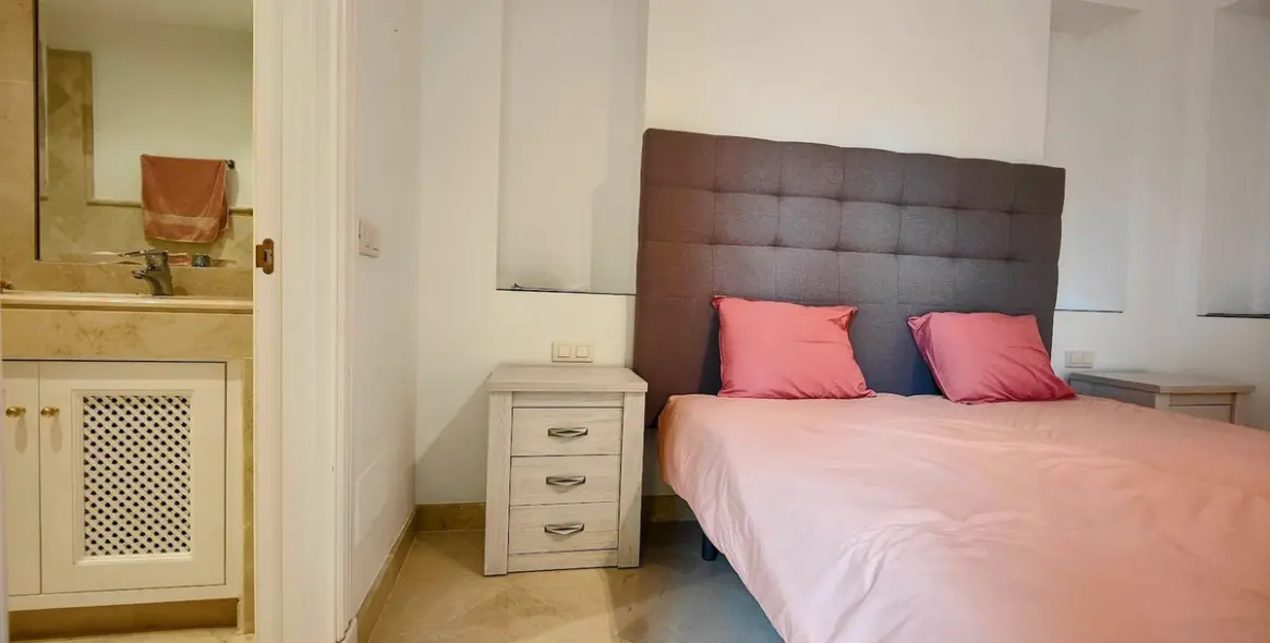 Venta de apartamento en planta baja en Casares 22