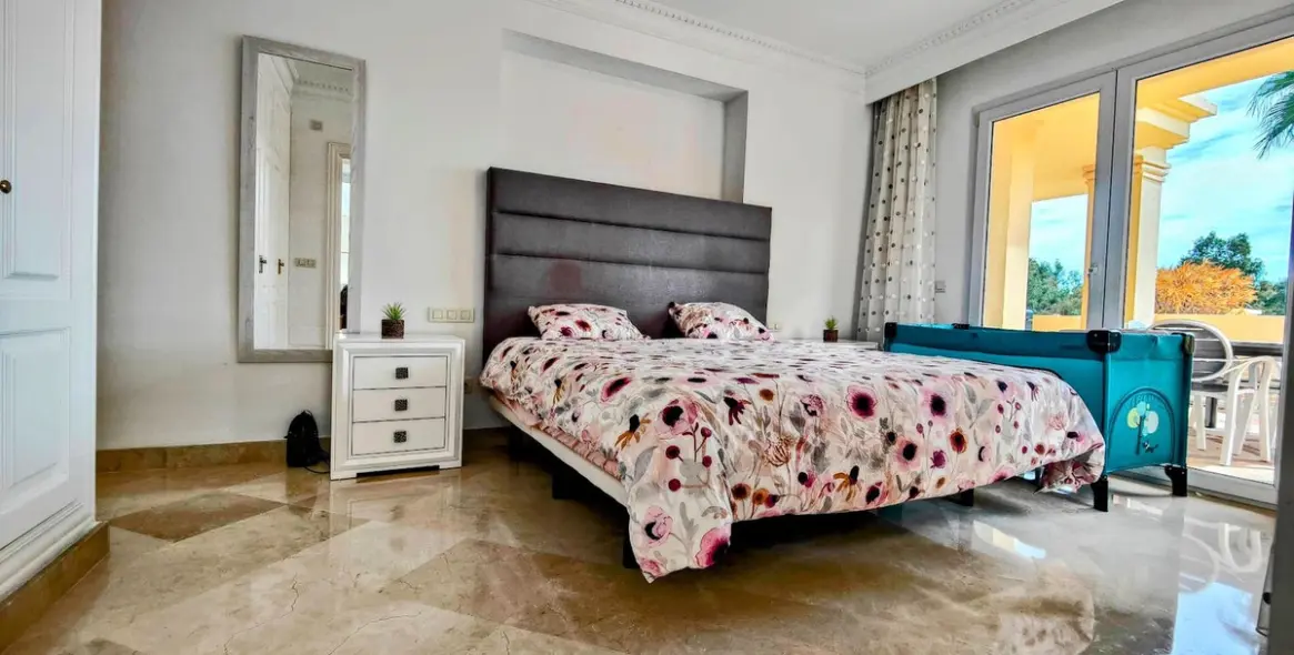 Venta de apartamento en planta baja en Casares 24