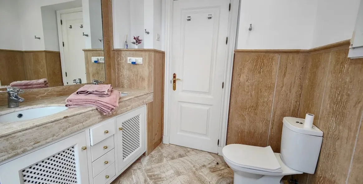 Venta de apartamento en planta baja en Casares 26