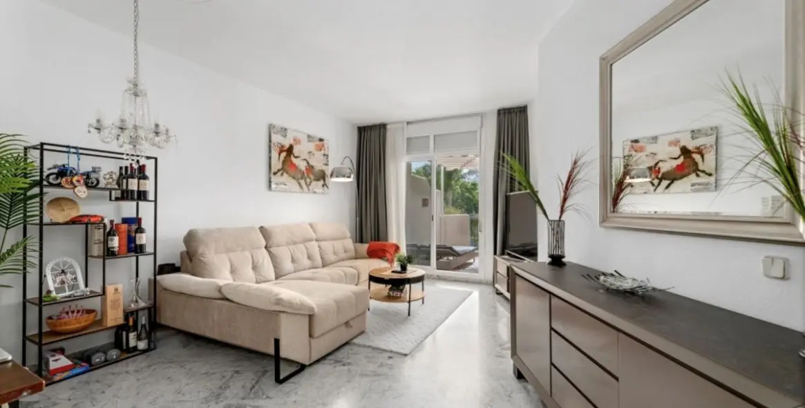 Venta de apartamento en planta baja en The Golden Mile 3