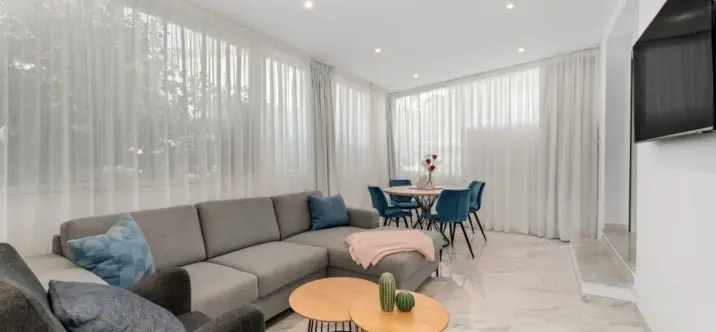 Venta de apartamento en planta baja en The Golden Mile 4