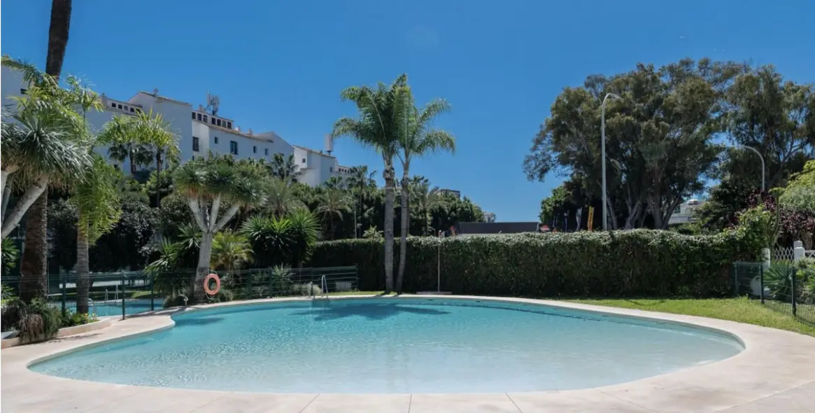 Venta de ático dúplex en Puerto Banús 2