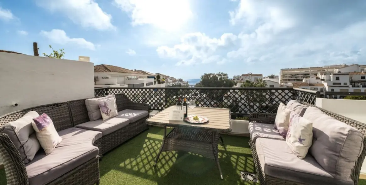 Venta de ático dúplex en Puerto Banús 3
