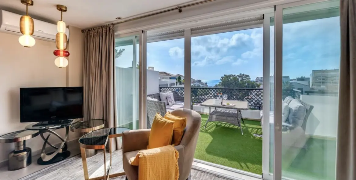 Venta de ático dúplex en Puerto Banús 4