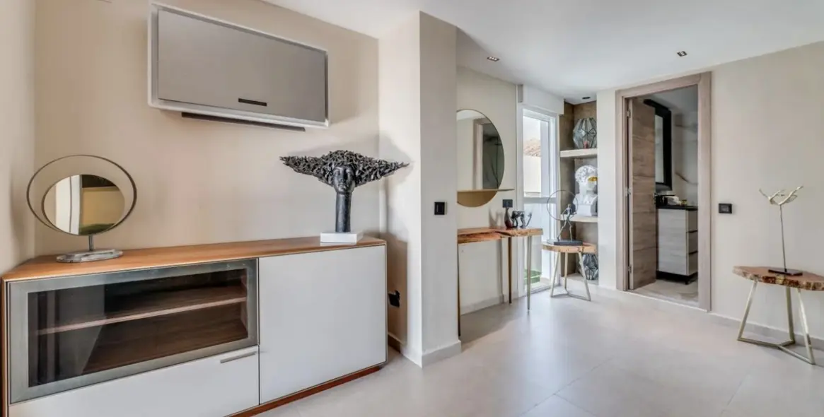 Venta de ático dúplex en Puerto Banús 5
