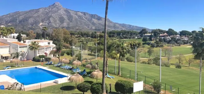 Short-term rent of ground floor apartment in Nueva Andalucía 0