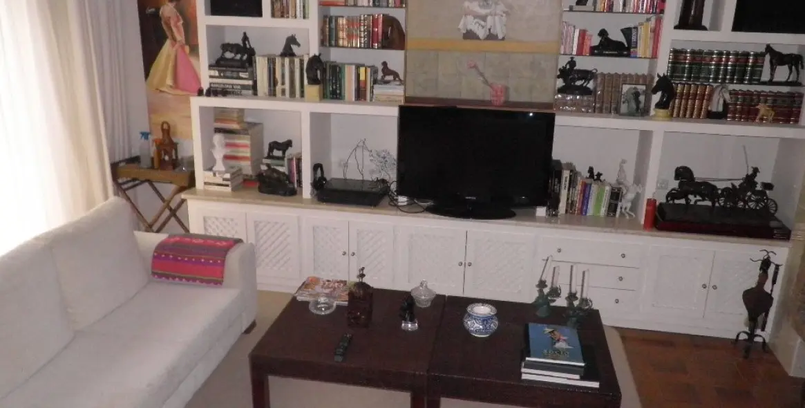 Long-term rent of detached villa in Estepona 8