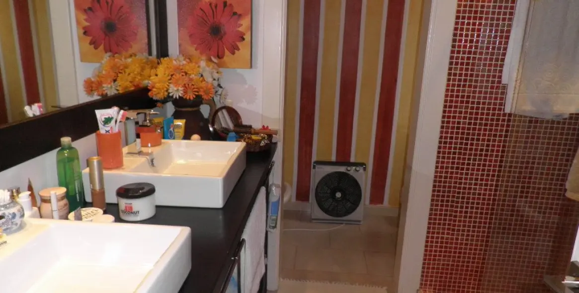 Long-term rent of detached villa in Estepona 16