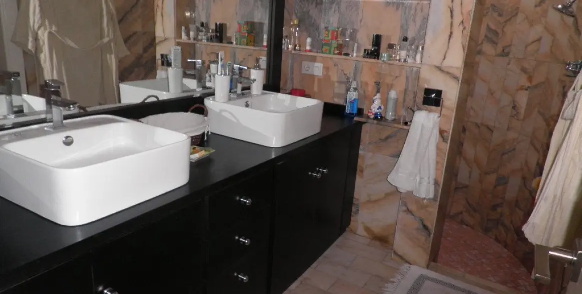Long-term rent of detached villa in Estepona 21