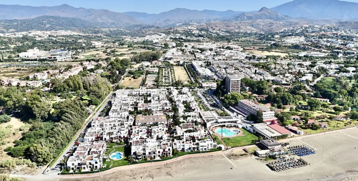 Long-term rent of duplex in Estepona 23