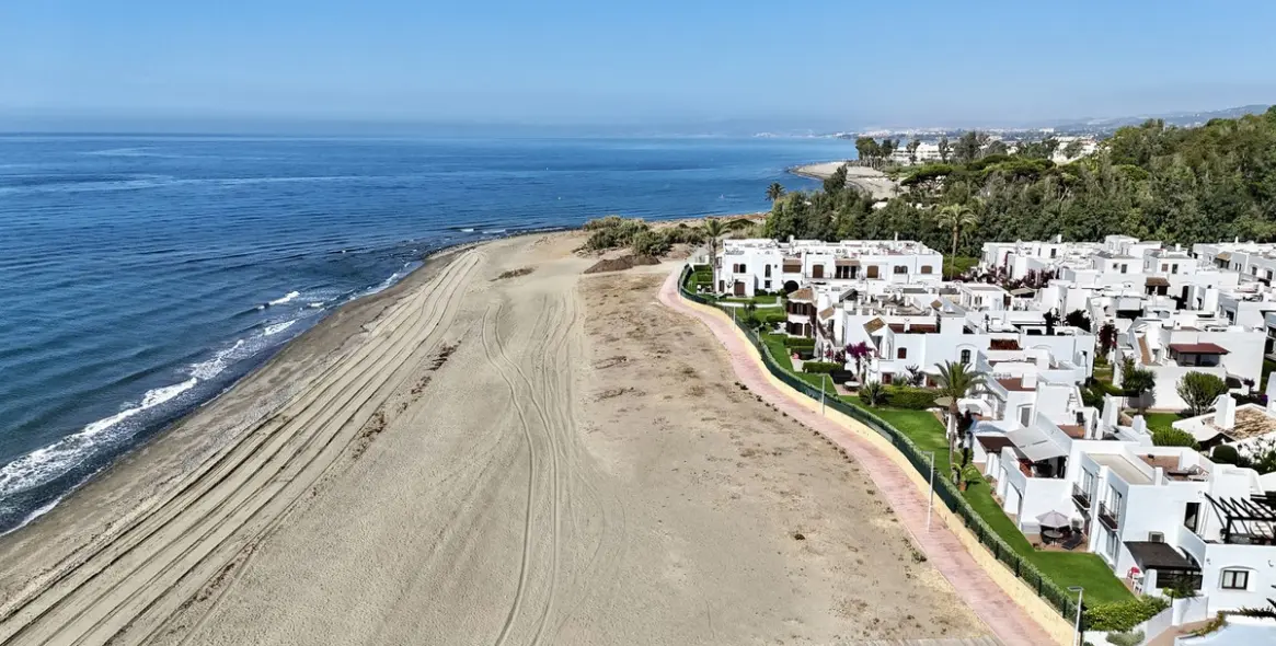 Long-term rent of duplex in Estepona 24