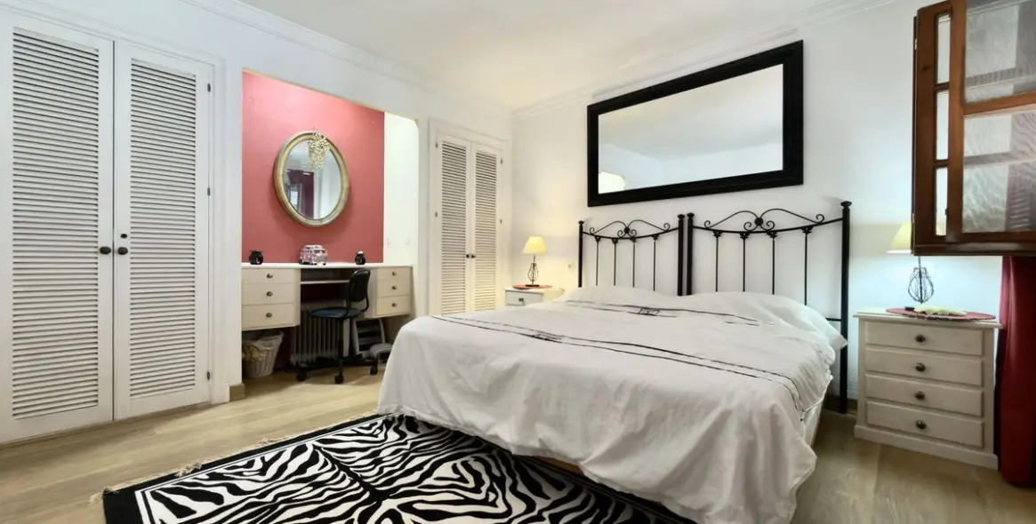 Long-term rent of duplex in Estepona 32